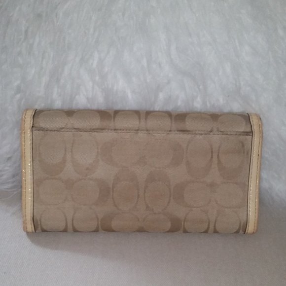 Vintage Coach signature heart wallet - Picture 5 of 8